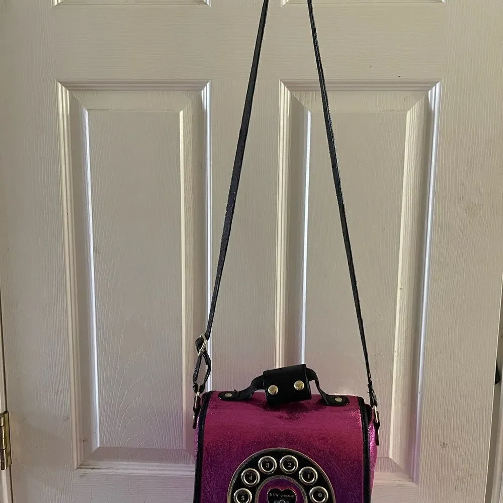Betsey Johnson metallic Fuchsia off the hook crossbody bag gold tone acc…
